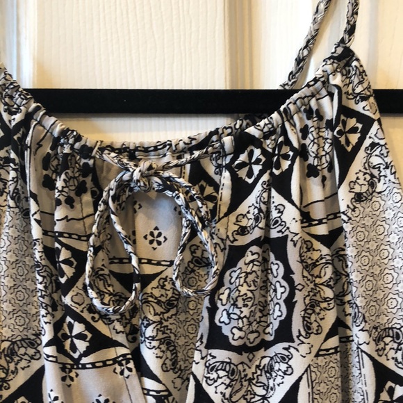 Joie Amite Top in Caviar - Picture 6 of 13